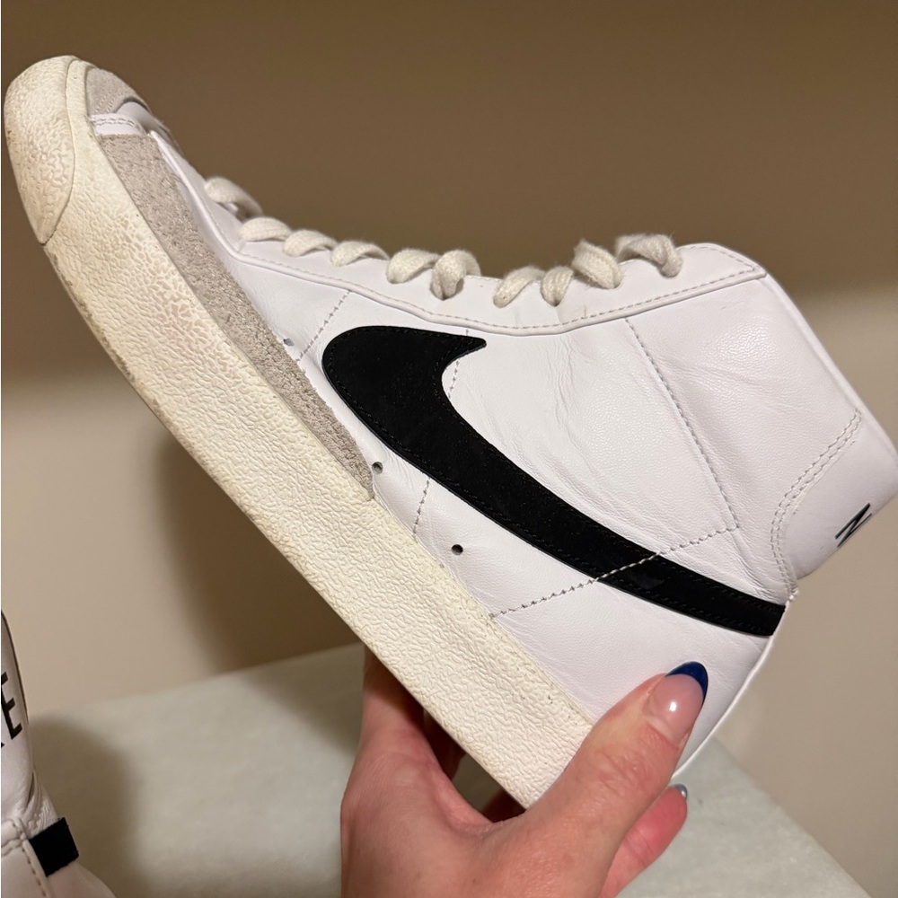 Nike Men's White and Black High-Top Sneakers